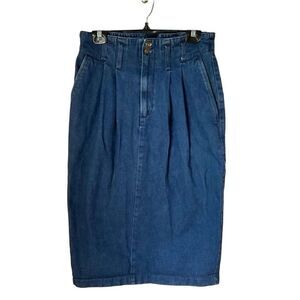 Vintage 80’s Sasson Denim Midi Skirt. Pockets! Ooh la la sasson!